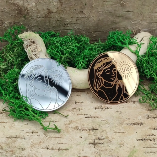 dziewczynka komunijna pleksi