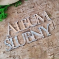 Srebrne napisy „Album” i „Ślubny” z pleksi lustrzanej – Tekturkowo